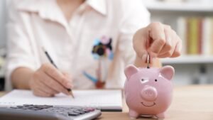 How to Improve Your Financial Health in 2026